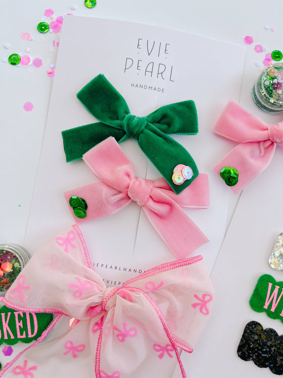 WICKED Green & Pink Bow Set