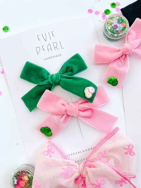 WICKED Green & Pink Bow Set