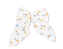  Western Sunflower
Bow with Tails