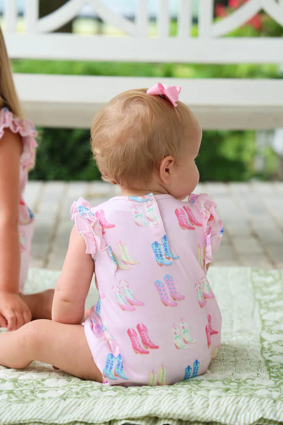 Ruehling Ruffle Bubble: Cute to Boot