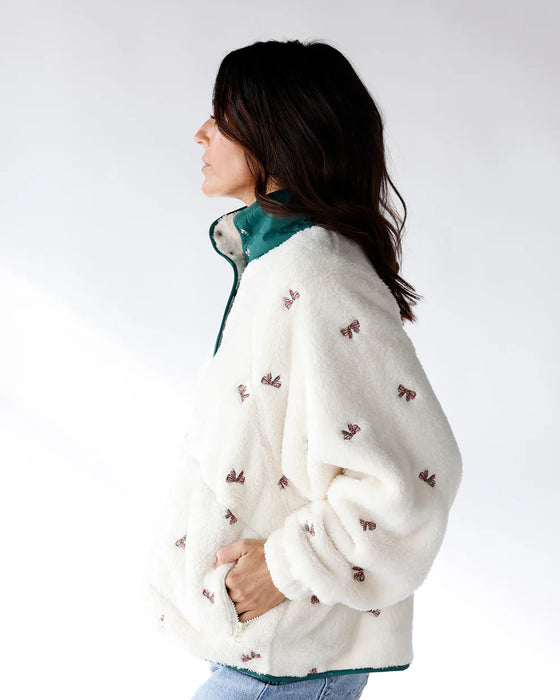 Bows of Holly Sherpa